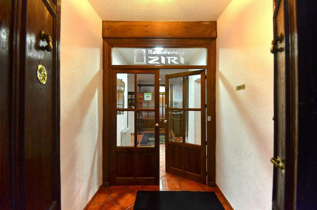 Residencia Ziri Otel Granada Dış mekan fotoğraf
