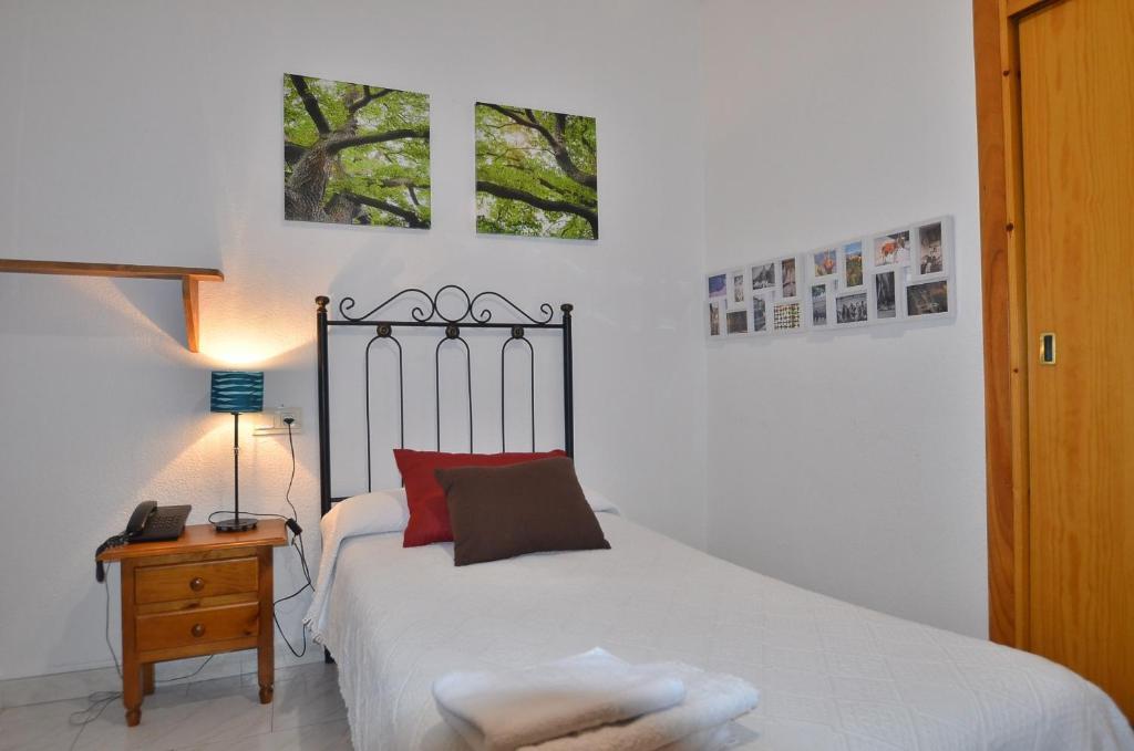Residencia Ziri Otel Granada Oda fotoğraf